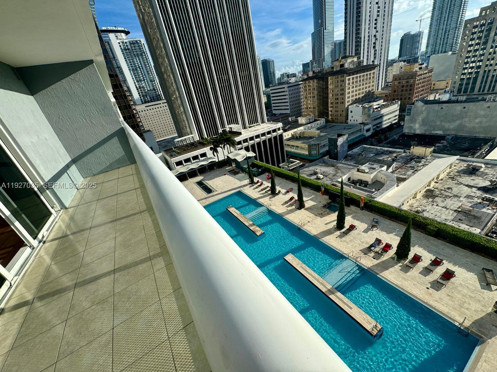 50 BISCAYNE BLVD #1703, Miami FL 33132
