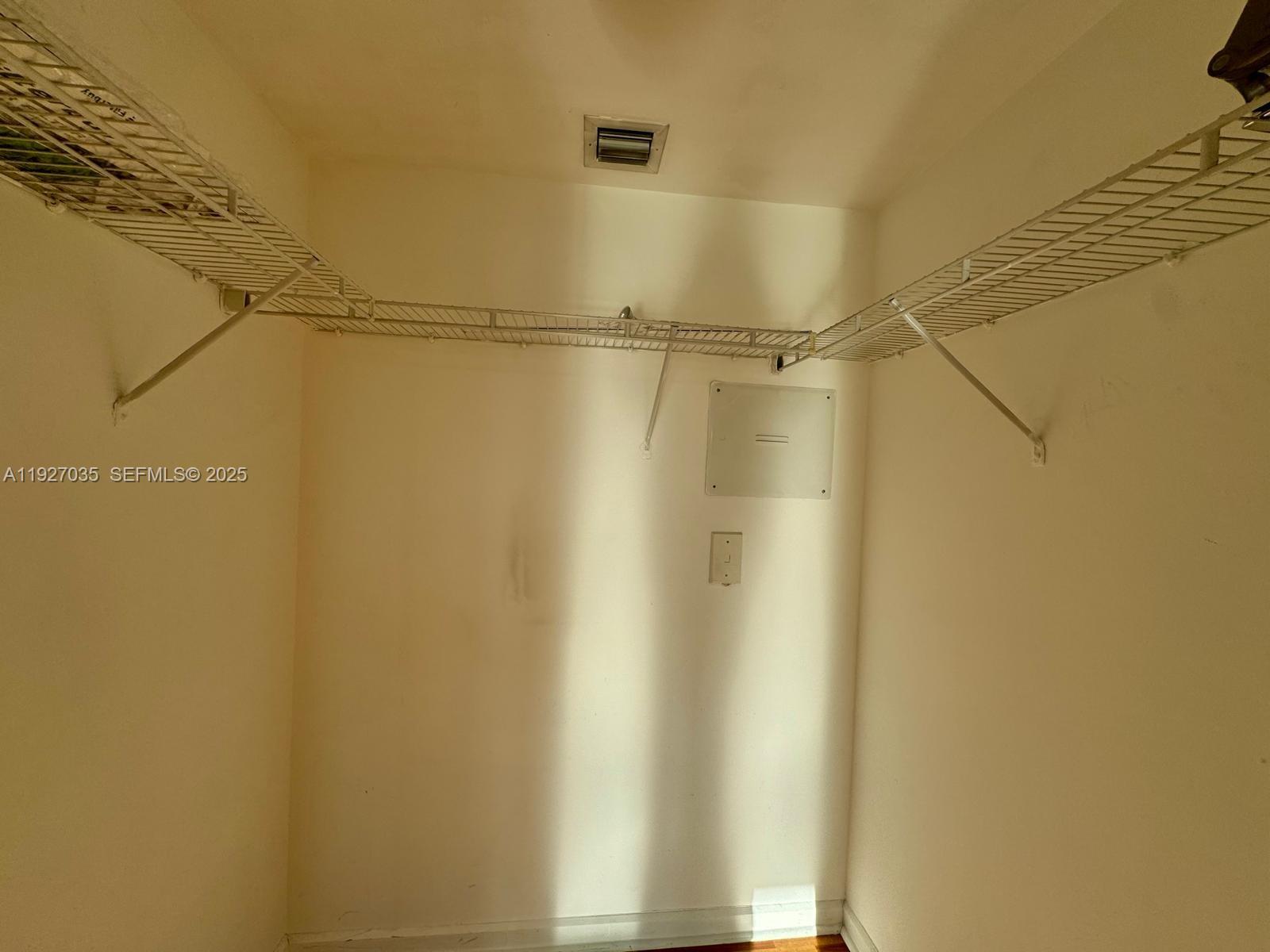 50 BISCAYNE BLVD #1703, Miami FL 33132