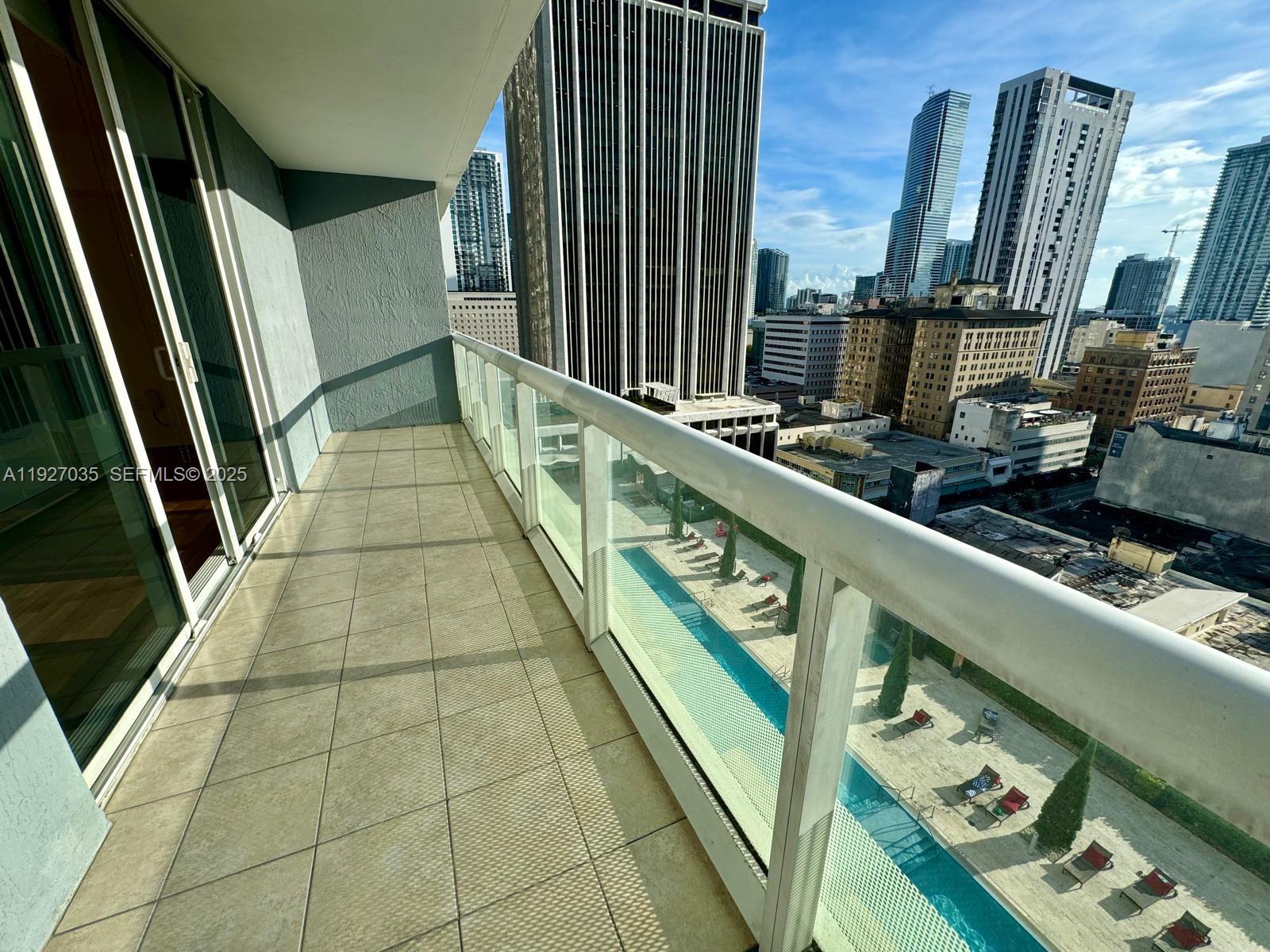 50 BISCAYNE BLVD #1703, Miami FL 33132