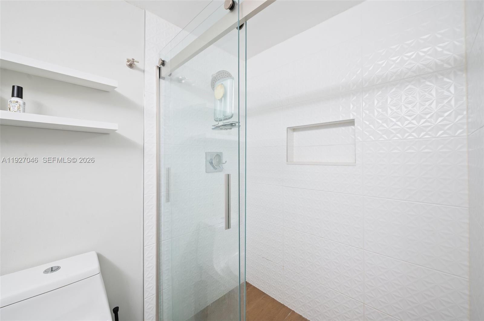 701 Brickell Key Blvd #1605, Miami FL 33131