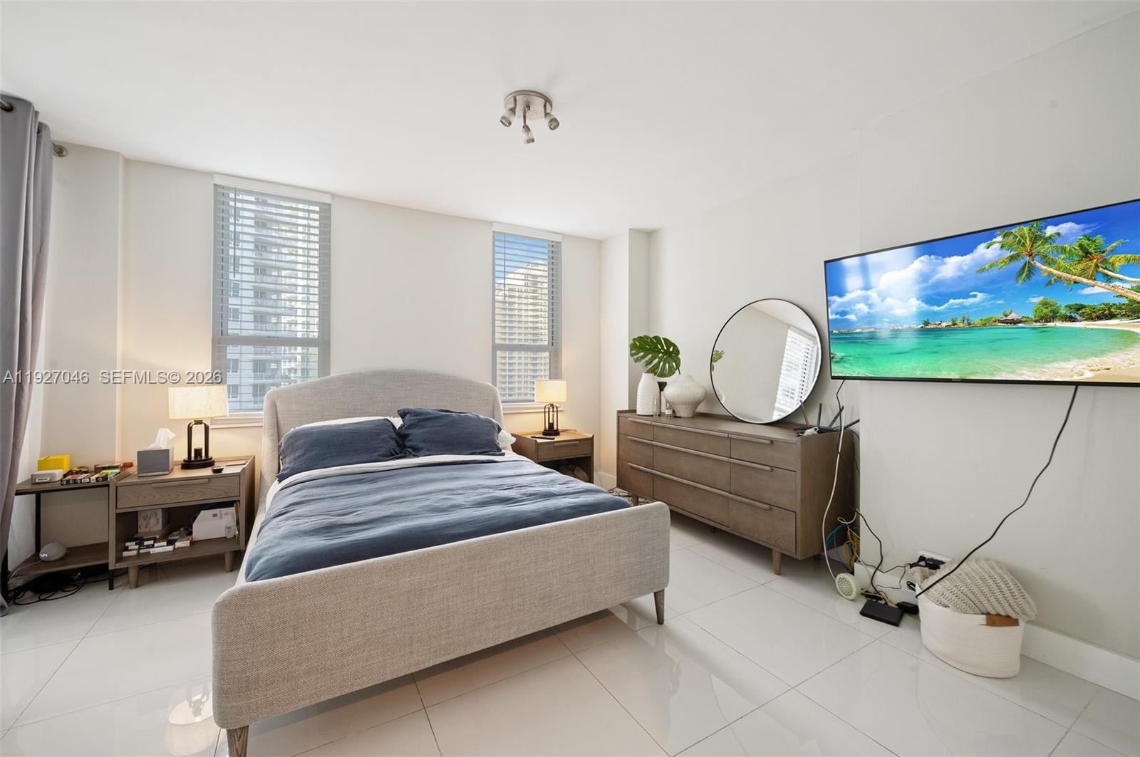 701 Brickell Key Blvd #1605, Miami FL 33131