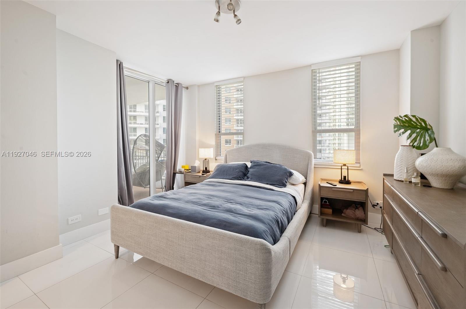 701 Brickell Key Blvd #1605, Miami FL 33131