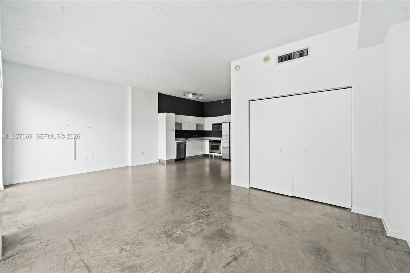 133 NE 2nd Ave #1905, Miami FL 33132