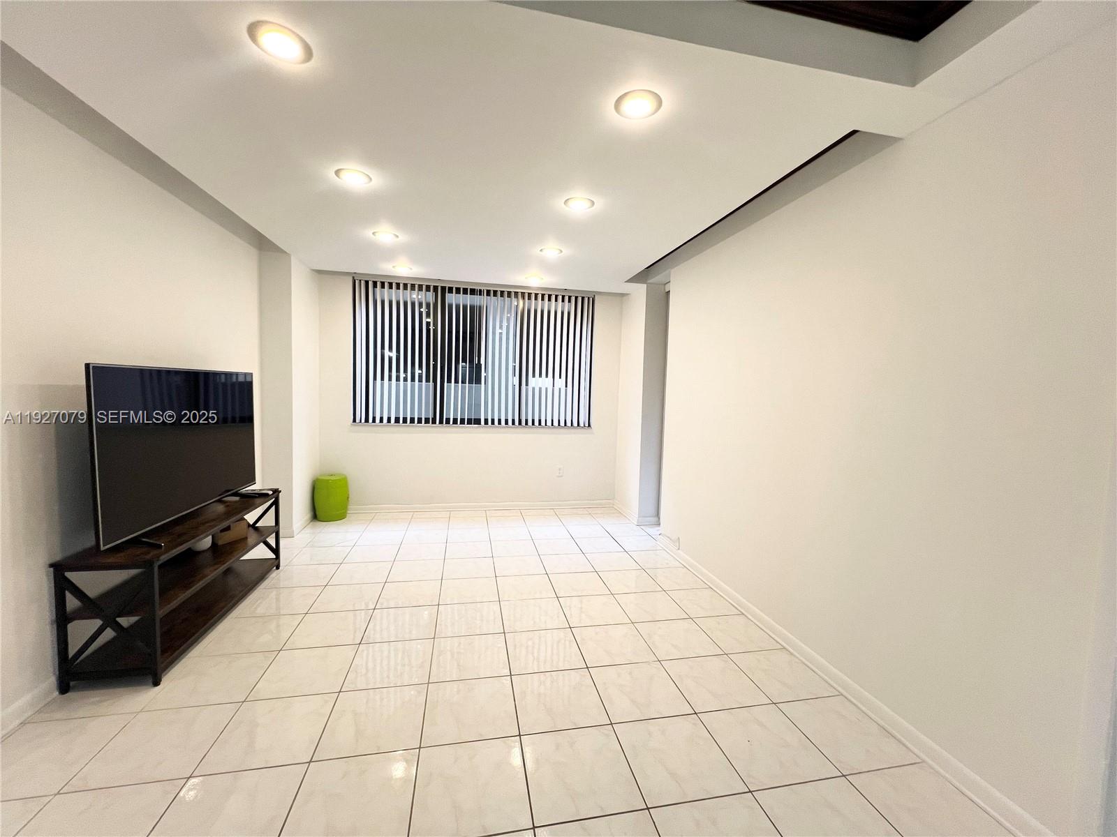 540 Brickell Key Dr #214, Miami FL 33131