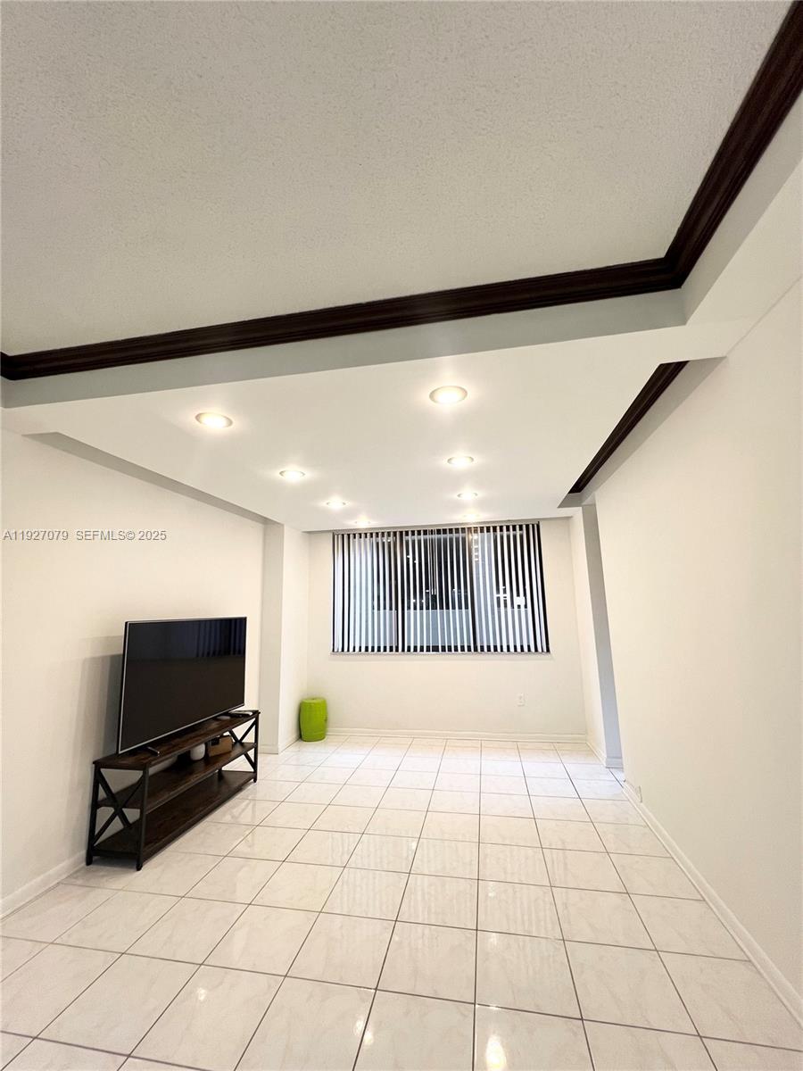 540 Brickell Key Dr #214, Miami FL 33131