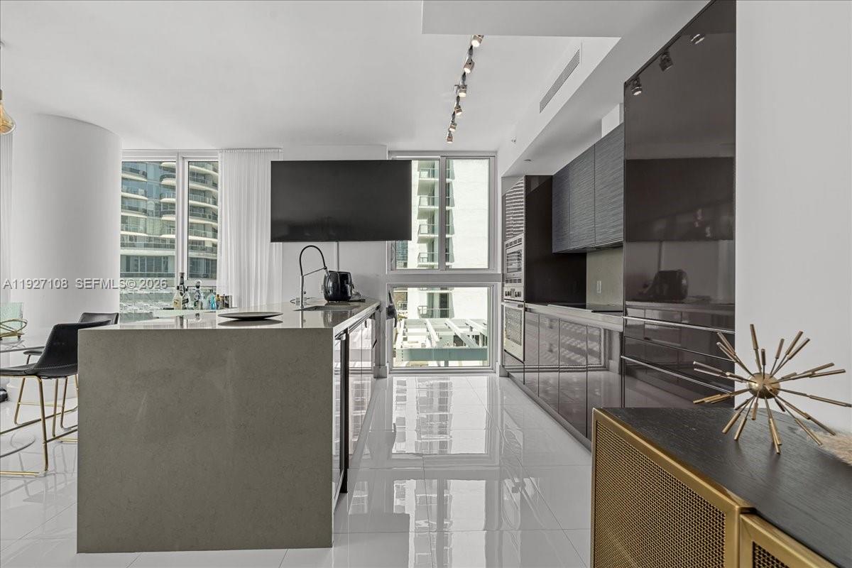 1080 Brickell Ave #1509, Miami FL 33131