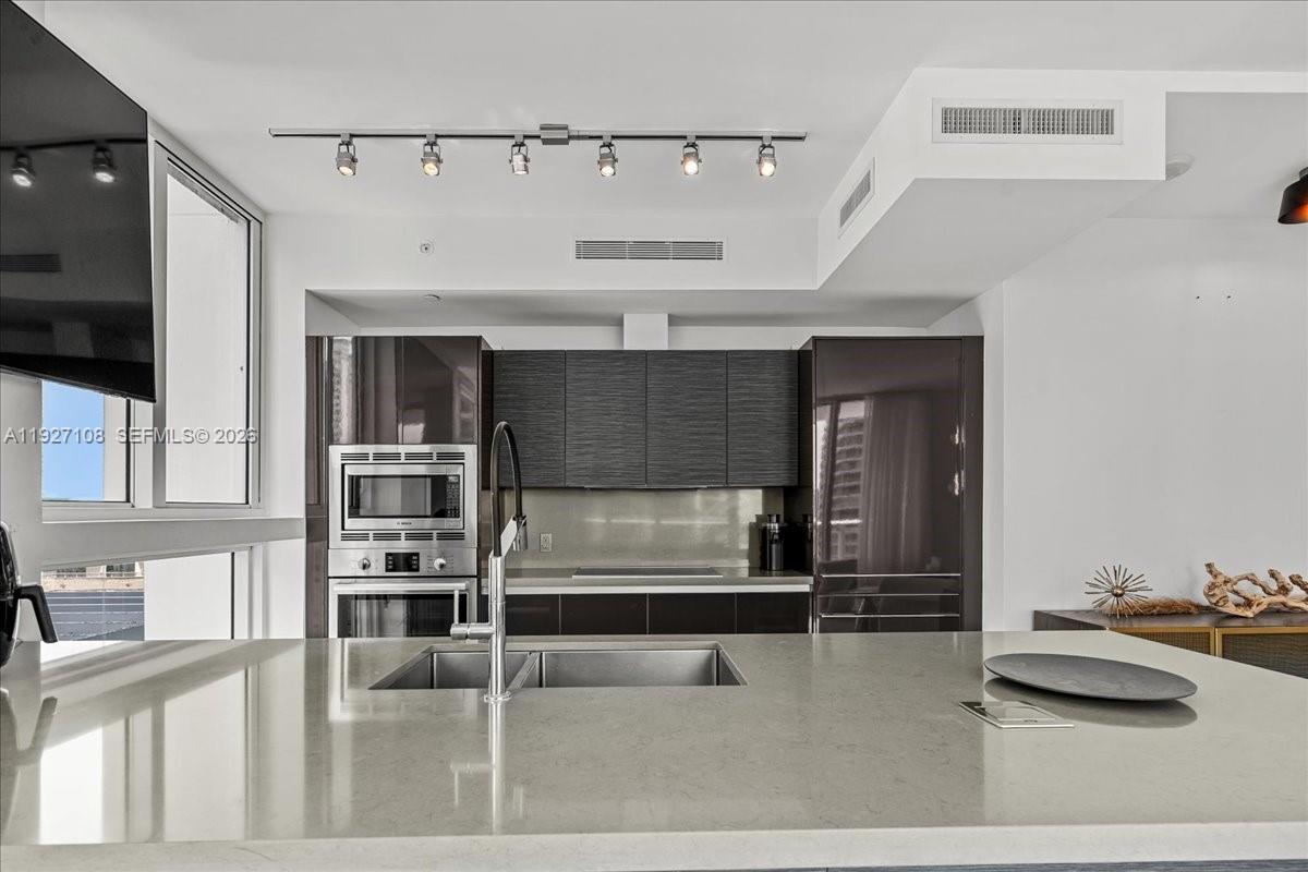 1080 Brickell Ave #1509, Miami FL 33131