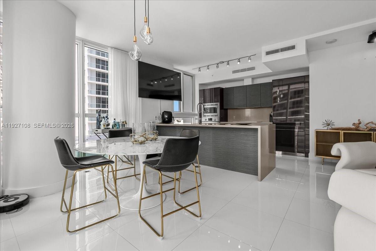 1080 Brickell Ave #1509, Miami FL 33131
