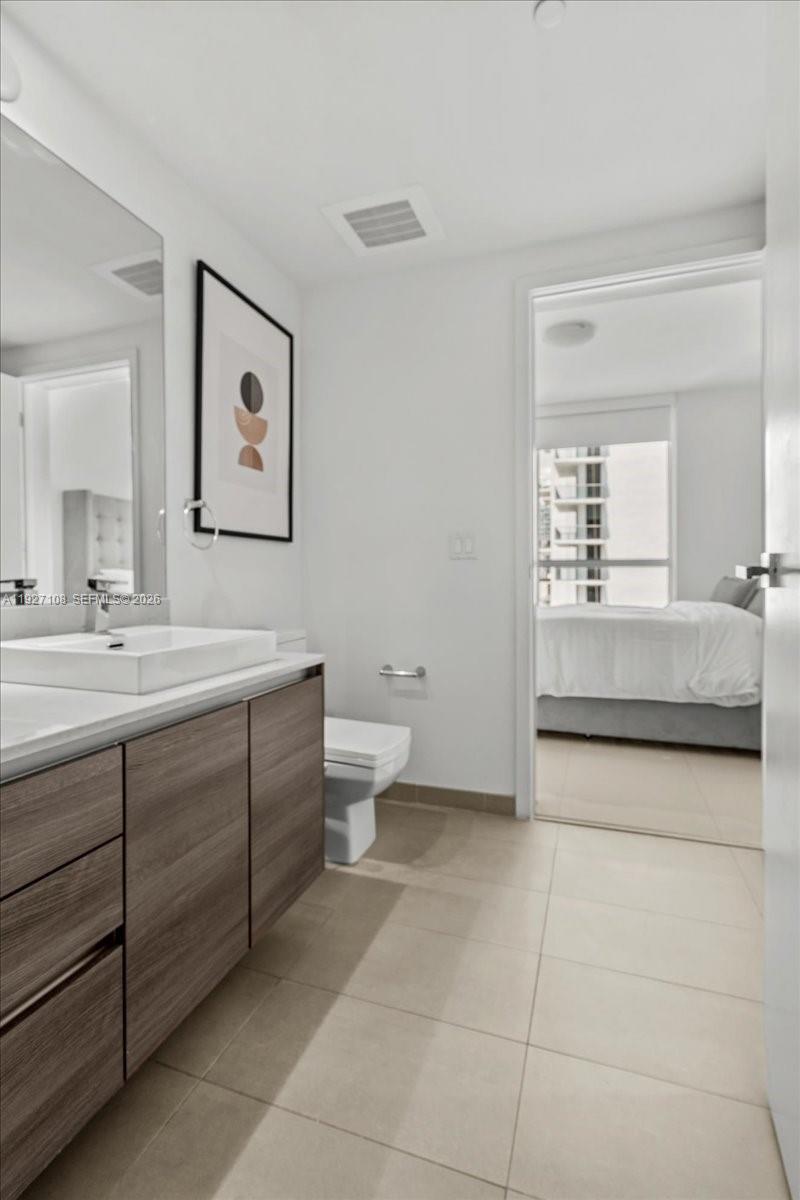 1080 Brickell Ave #1509, Miami FL 33131