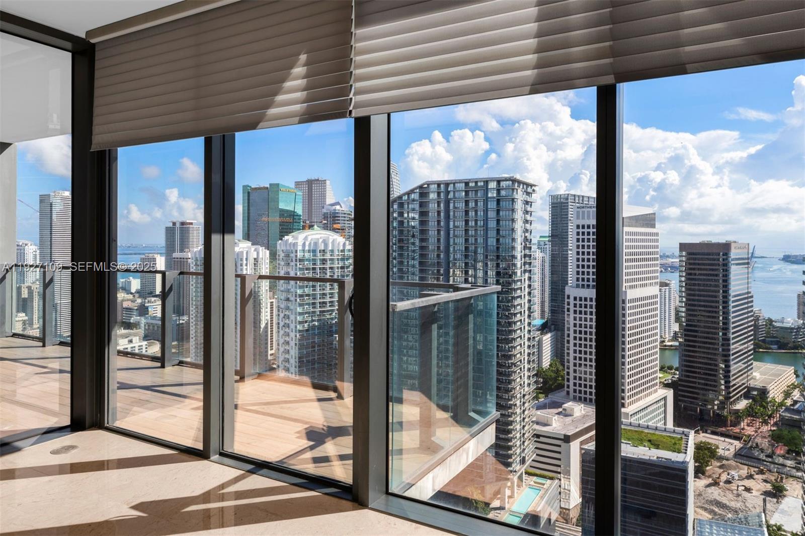 88 SW 7th St #3907, Miami FL 33130