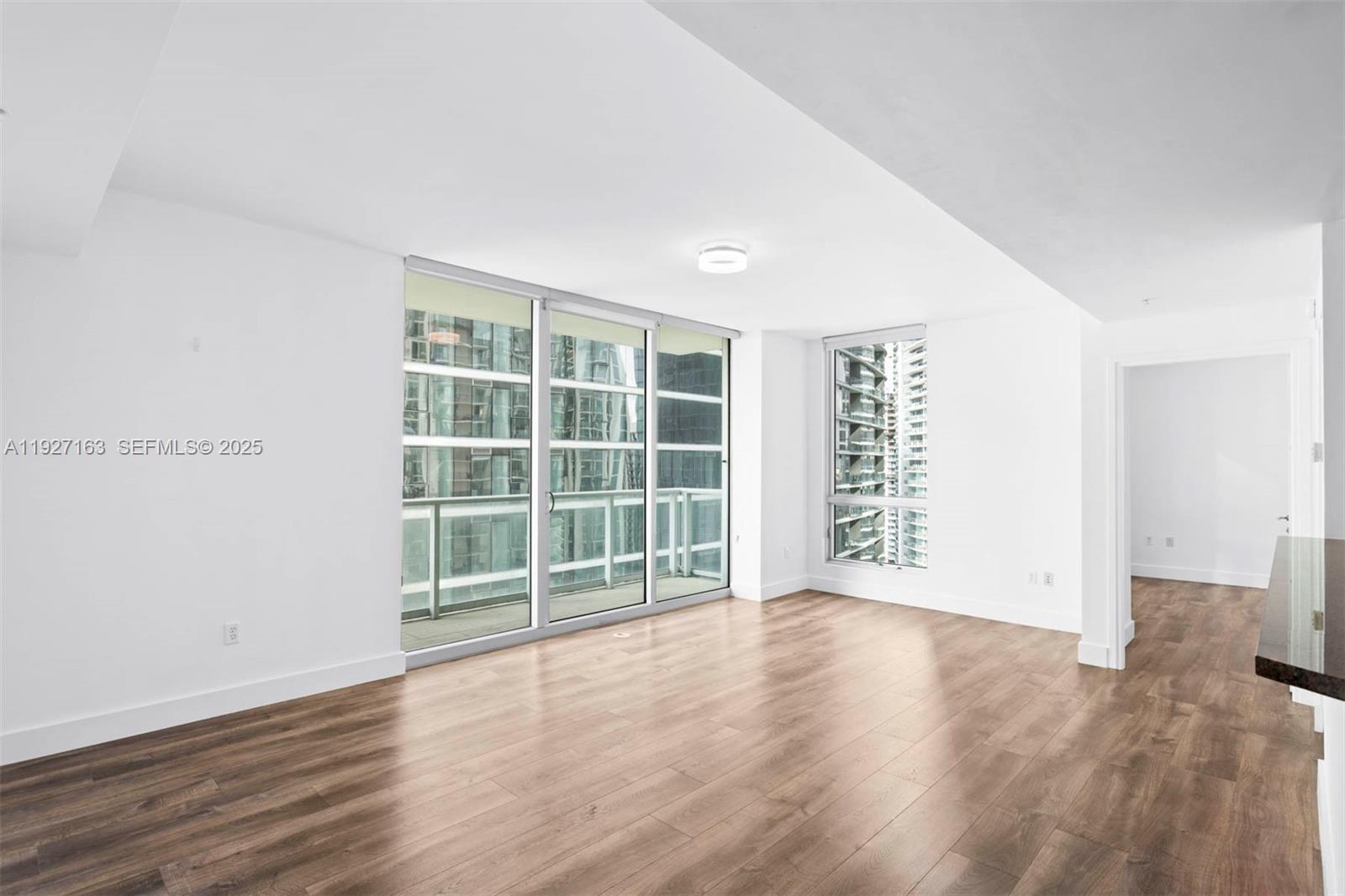 300 S Biscayne Blvd #T-2802, Miami FL 33131
