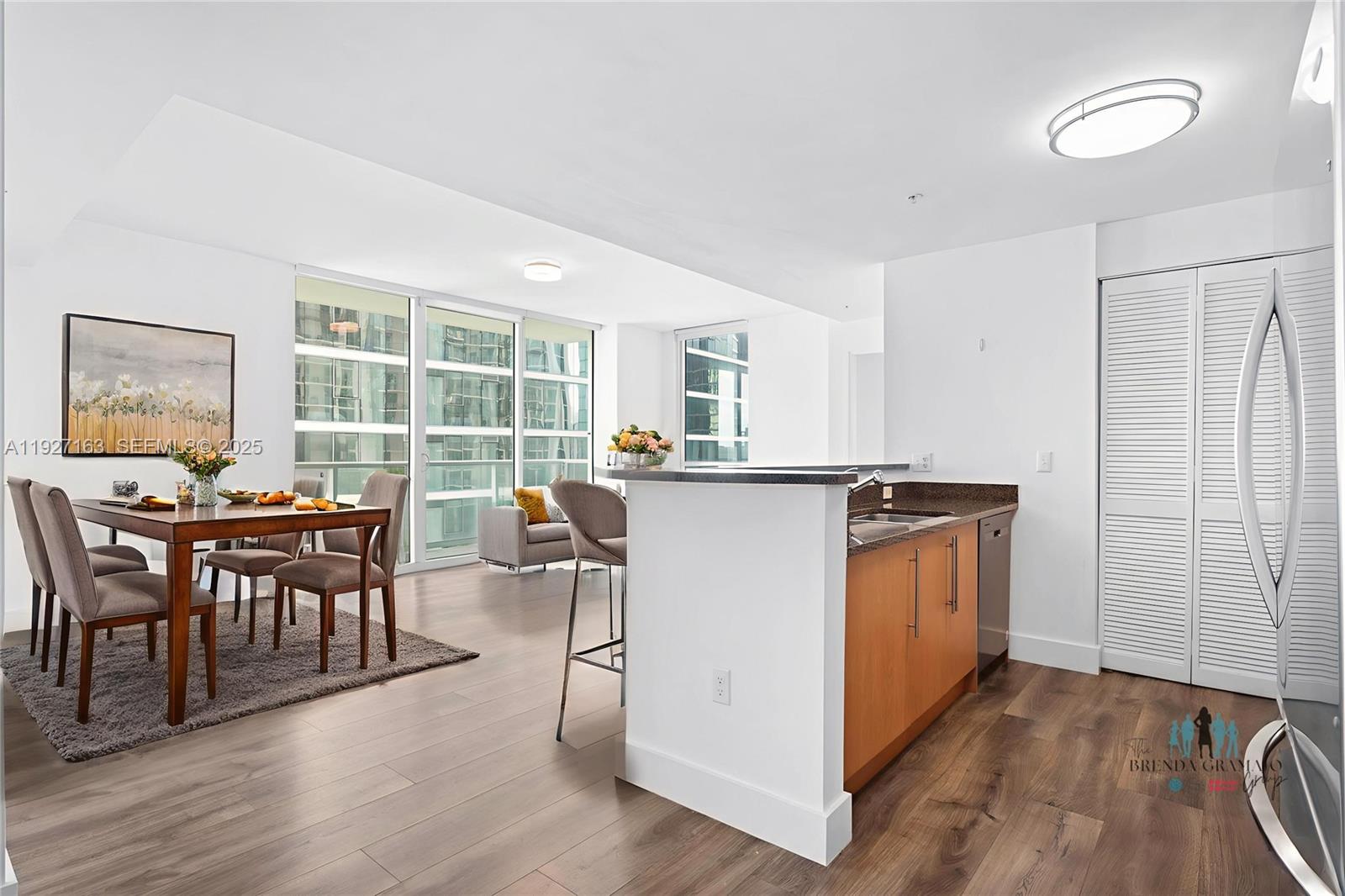 300 S Biscayne Blvd #T-2802, Miami FL 33131