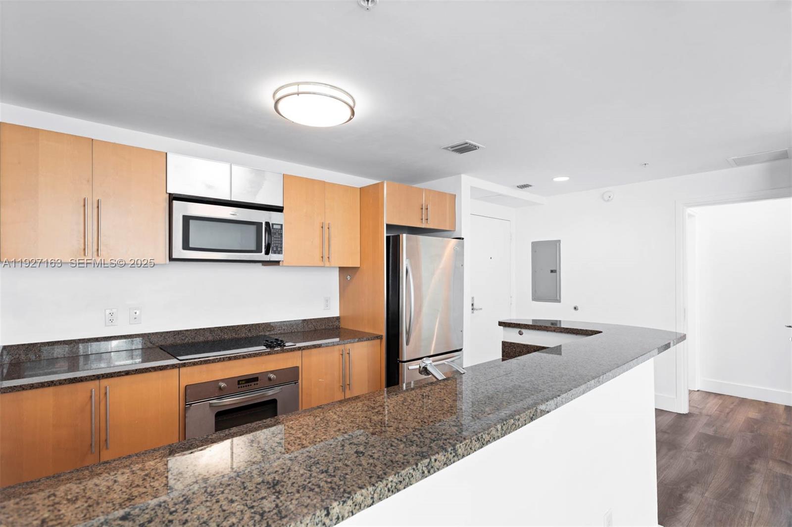 300 S Biscayne Blvd #T-2802, Miami FL 33131