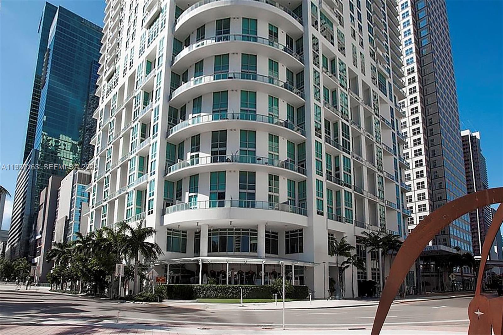 300 S Biscayne Blvd #T-2802, Miami FL 33131