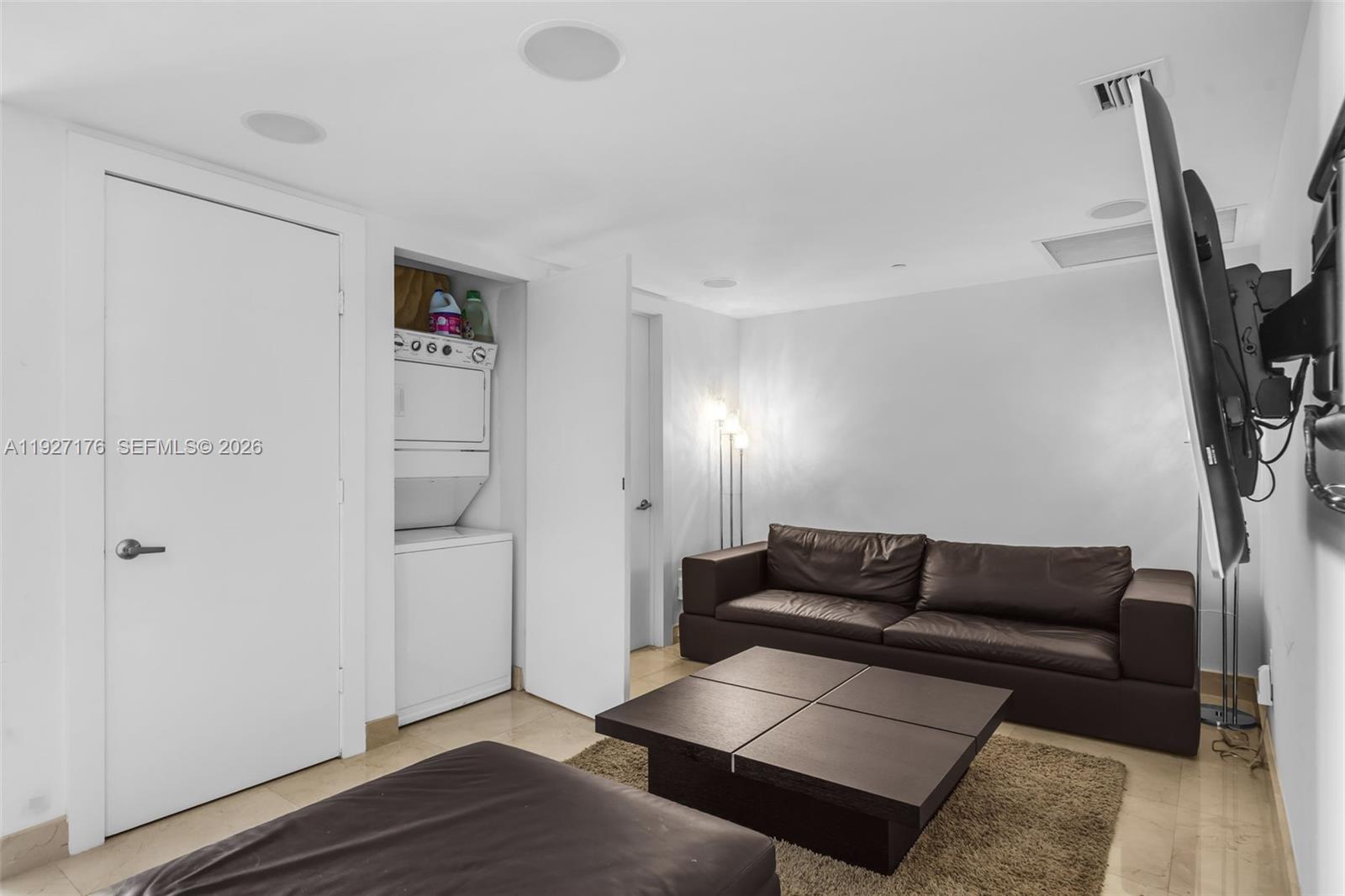 495 Brickell Ave #2405, Miami FL 33131