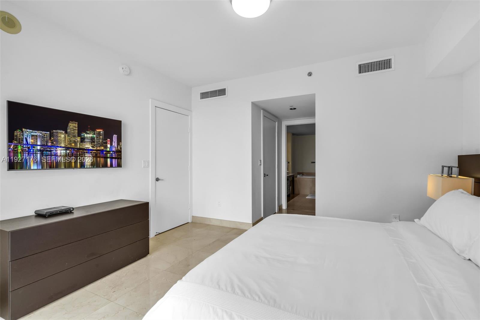 495 Brickell Ave #2405, Miami FL 33131