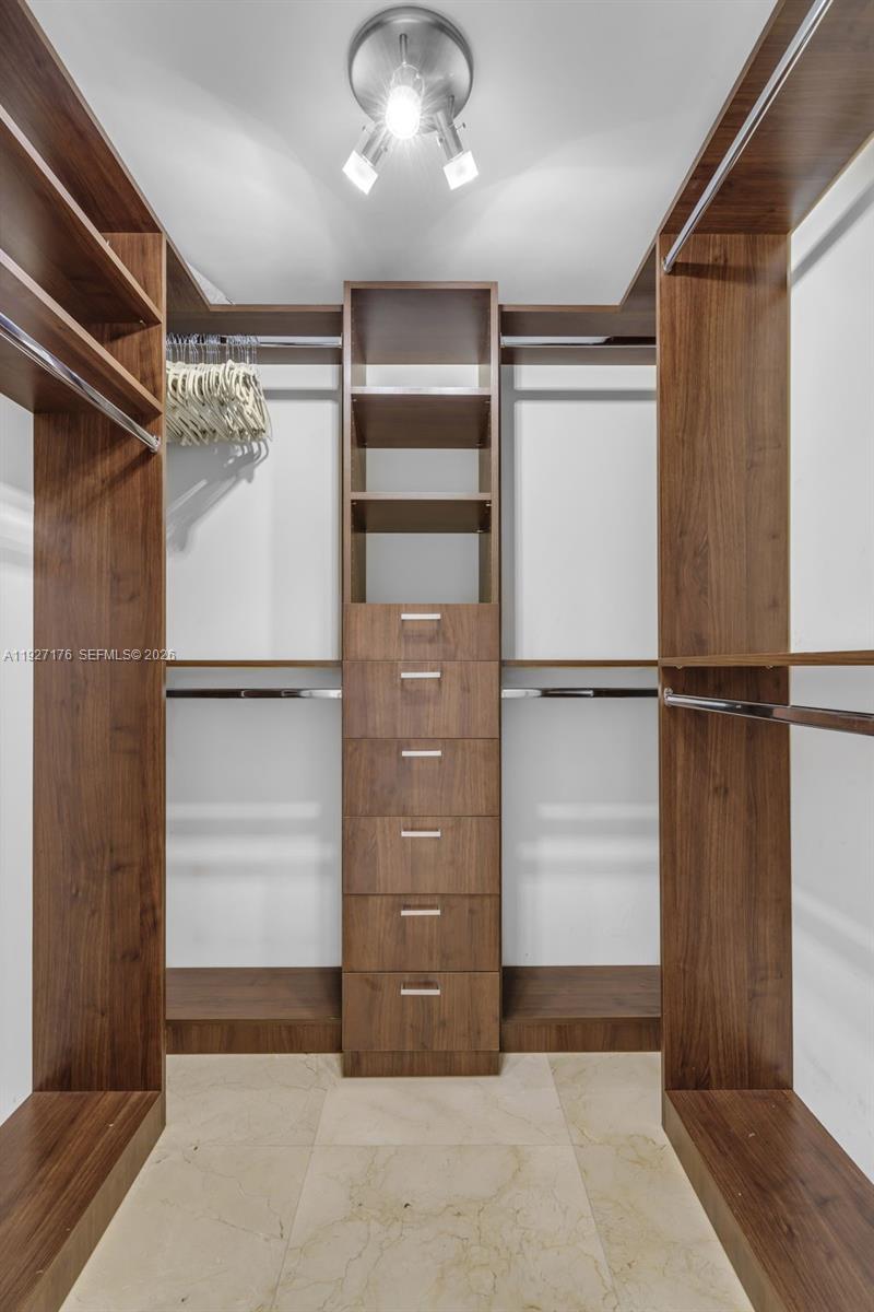 495 Brickell Ave #2405, Miami FL 33131
