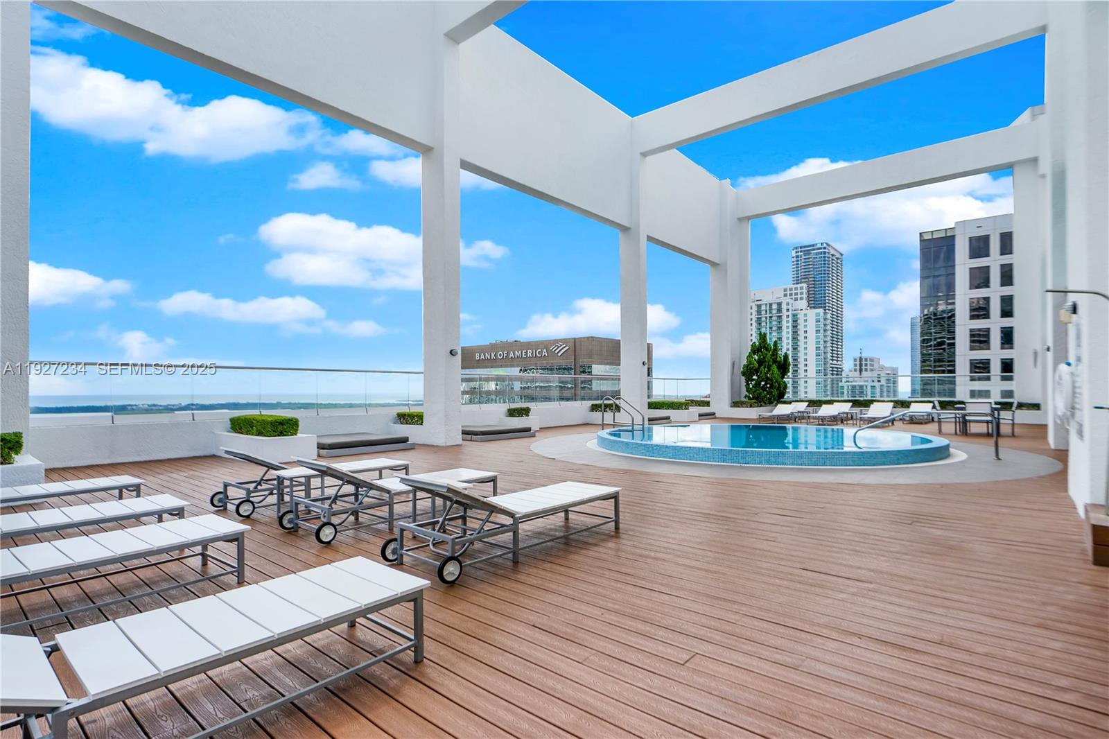 500 Brickell Ave #2205, Miami FL 33131