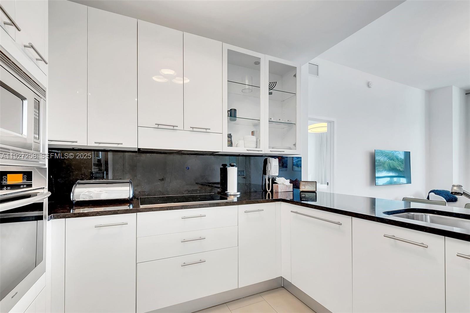 6799 Collins Ave #312, Miami Beach FL 33141