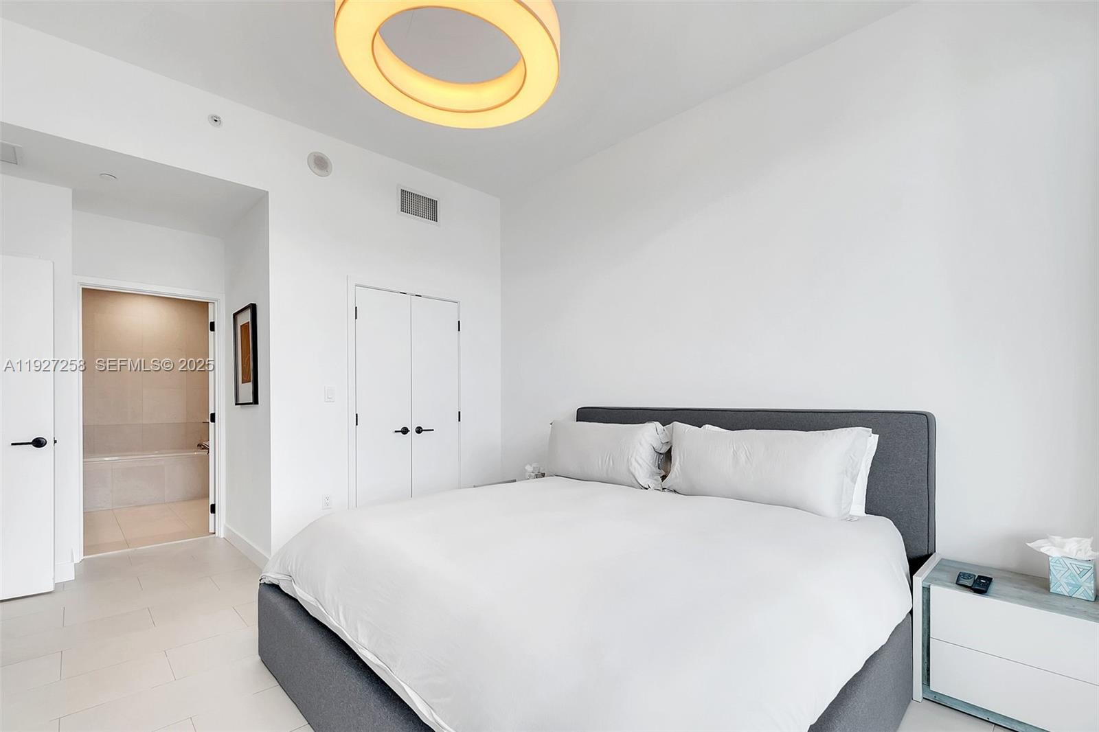 6799 Collins Ave #312, Miami Beach FL 33141