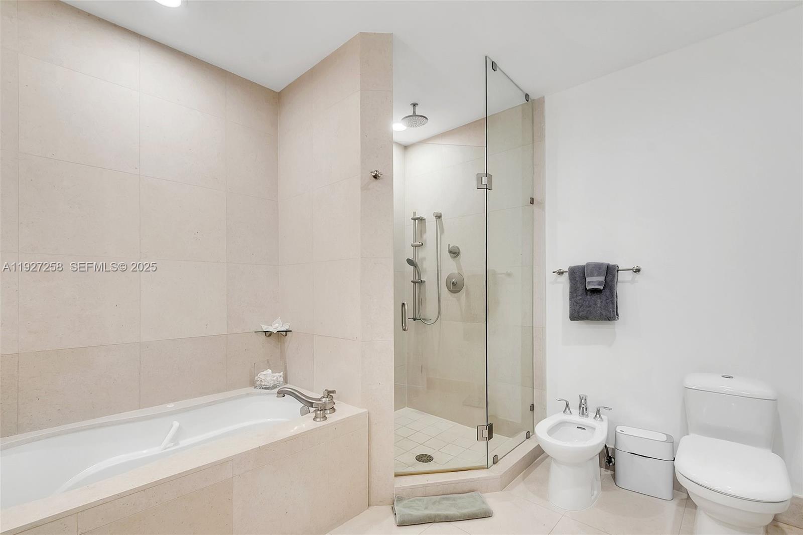6799 Collins Ave #312, Miami Beach FL 33141