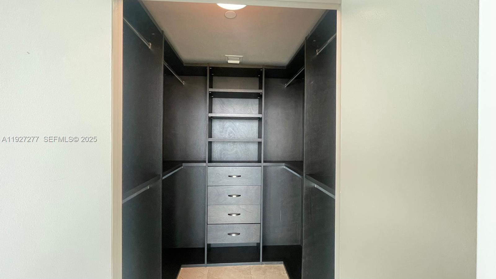 888 Biscayne Blvd #2412, Miami FL 33132