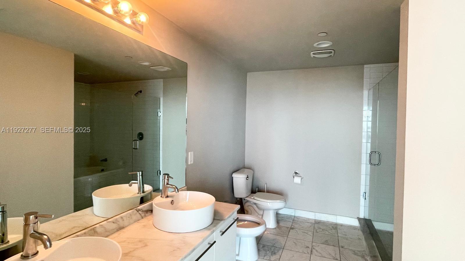 888 Biscayne Blvd #2412, Miami FL 33132