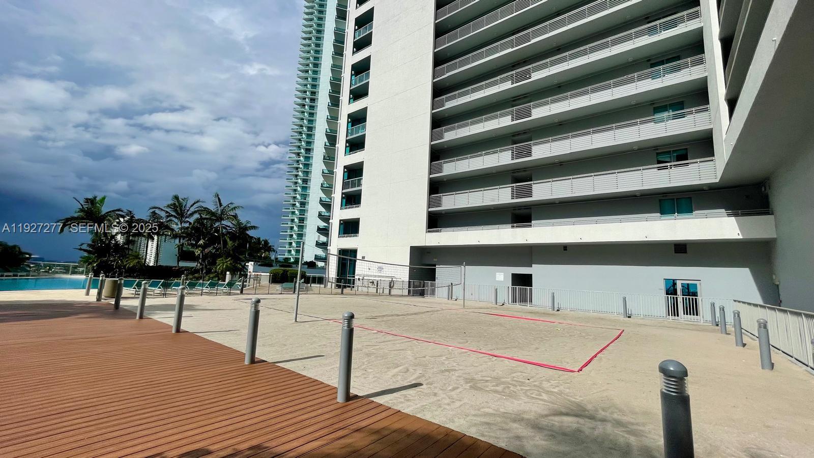 888 Biscayne Blvd #2412, Miami FL 33132