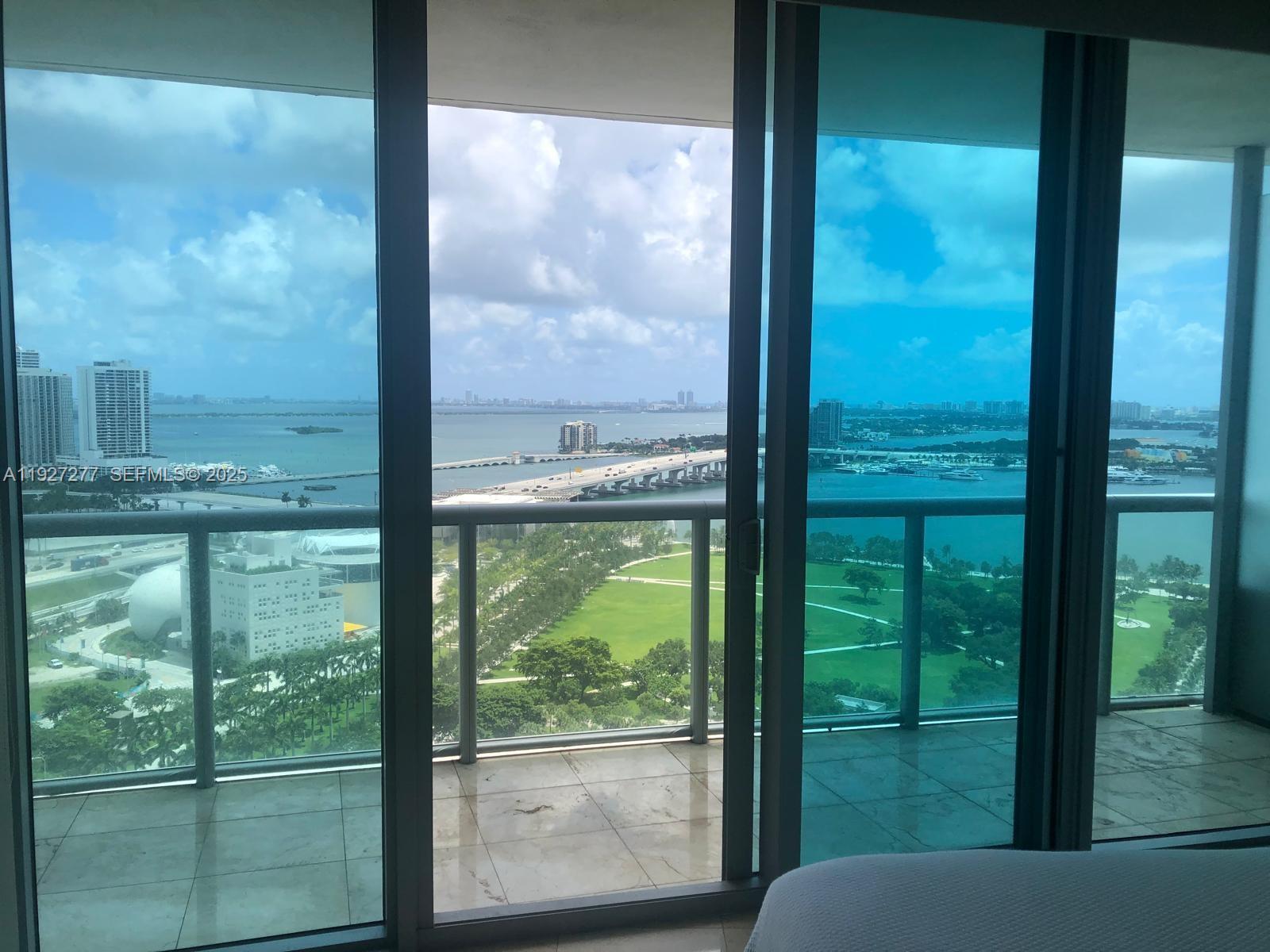 888 Biscayne Blvd #2412, Miami FL 33132