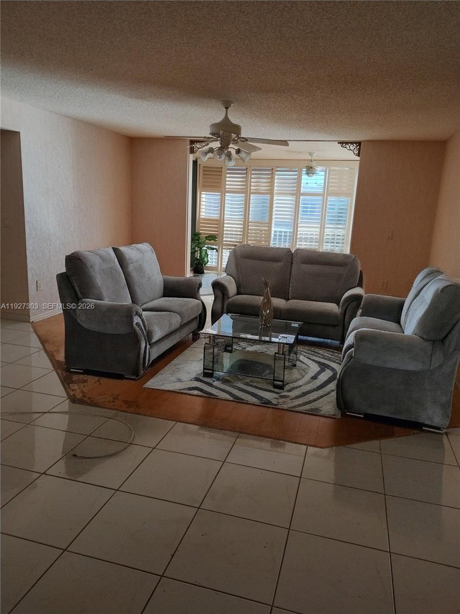 7557 Granville Dr #305, Tamarac FL 33321