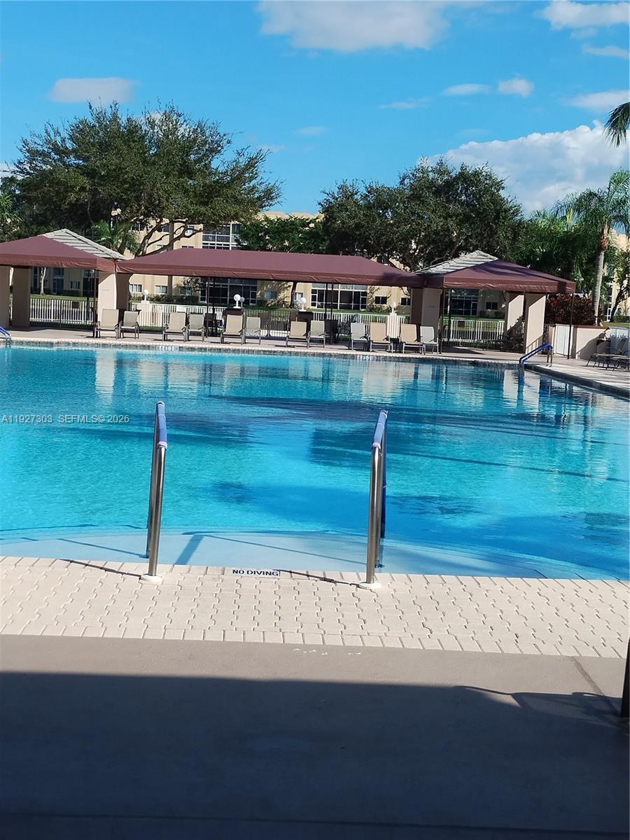 7557 Granville Dr #305, Tamarac FL 33321