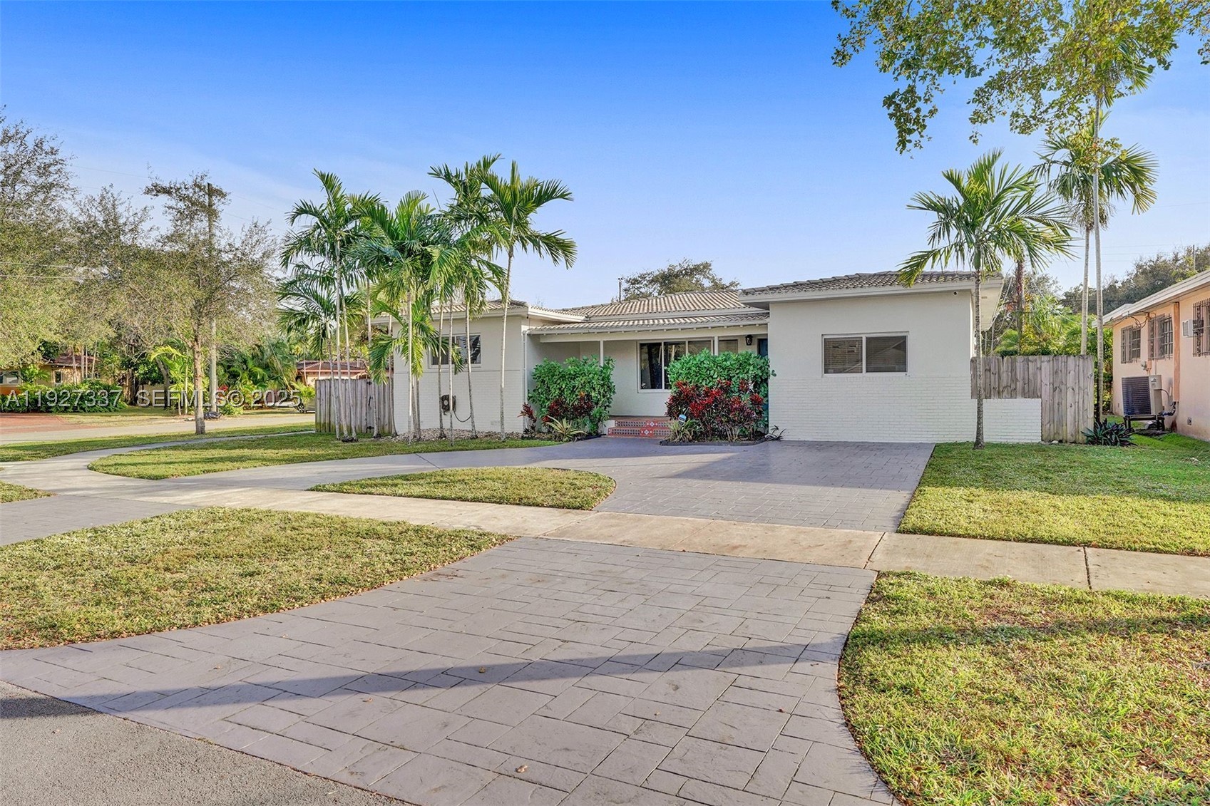 1102 Meadowlark Ave, Miami Springs FL 33166