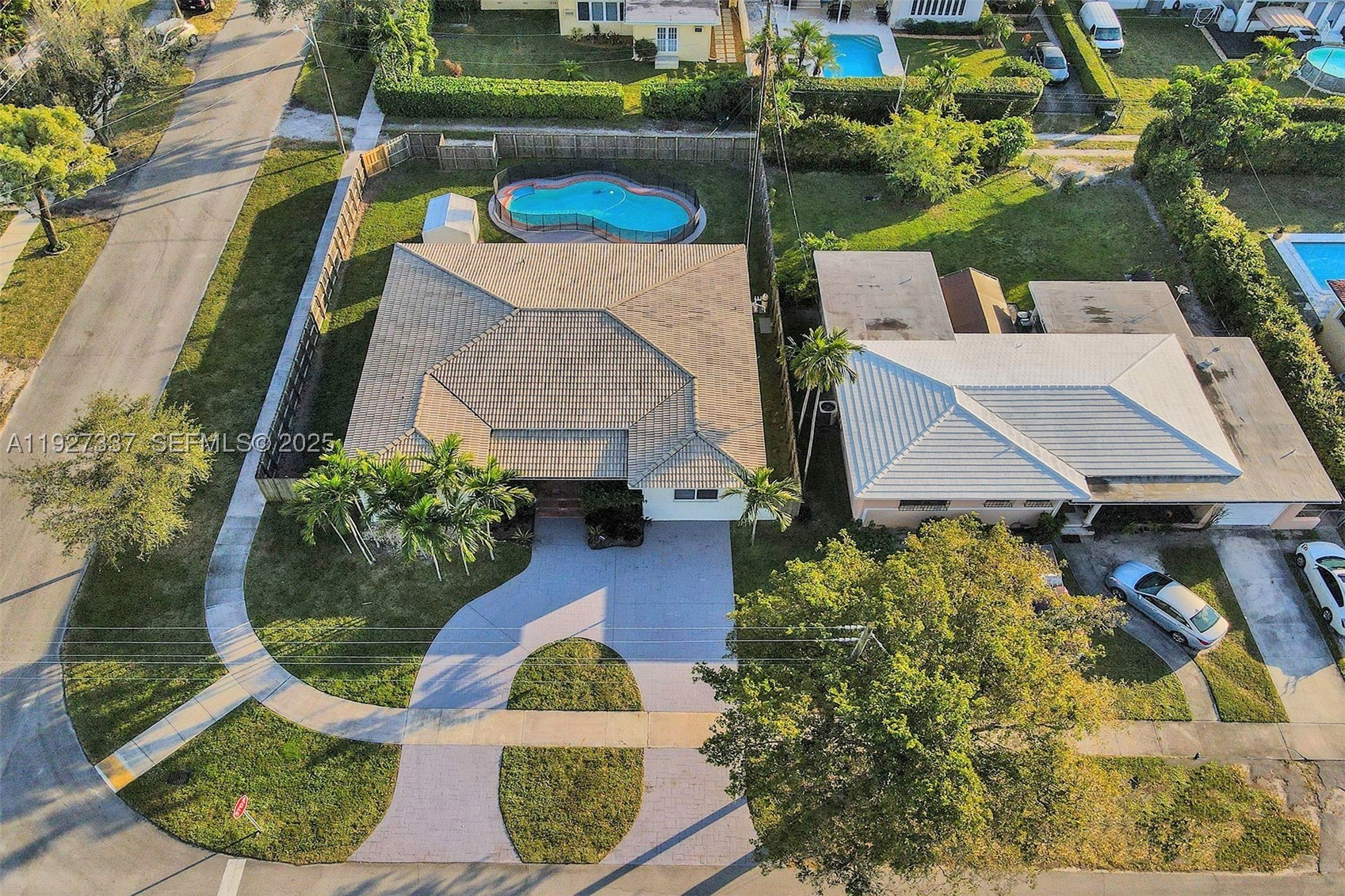 1102 Meadowlark Ave, Miami Springs FL 33166