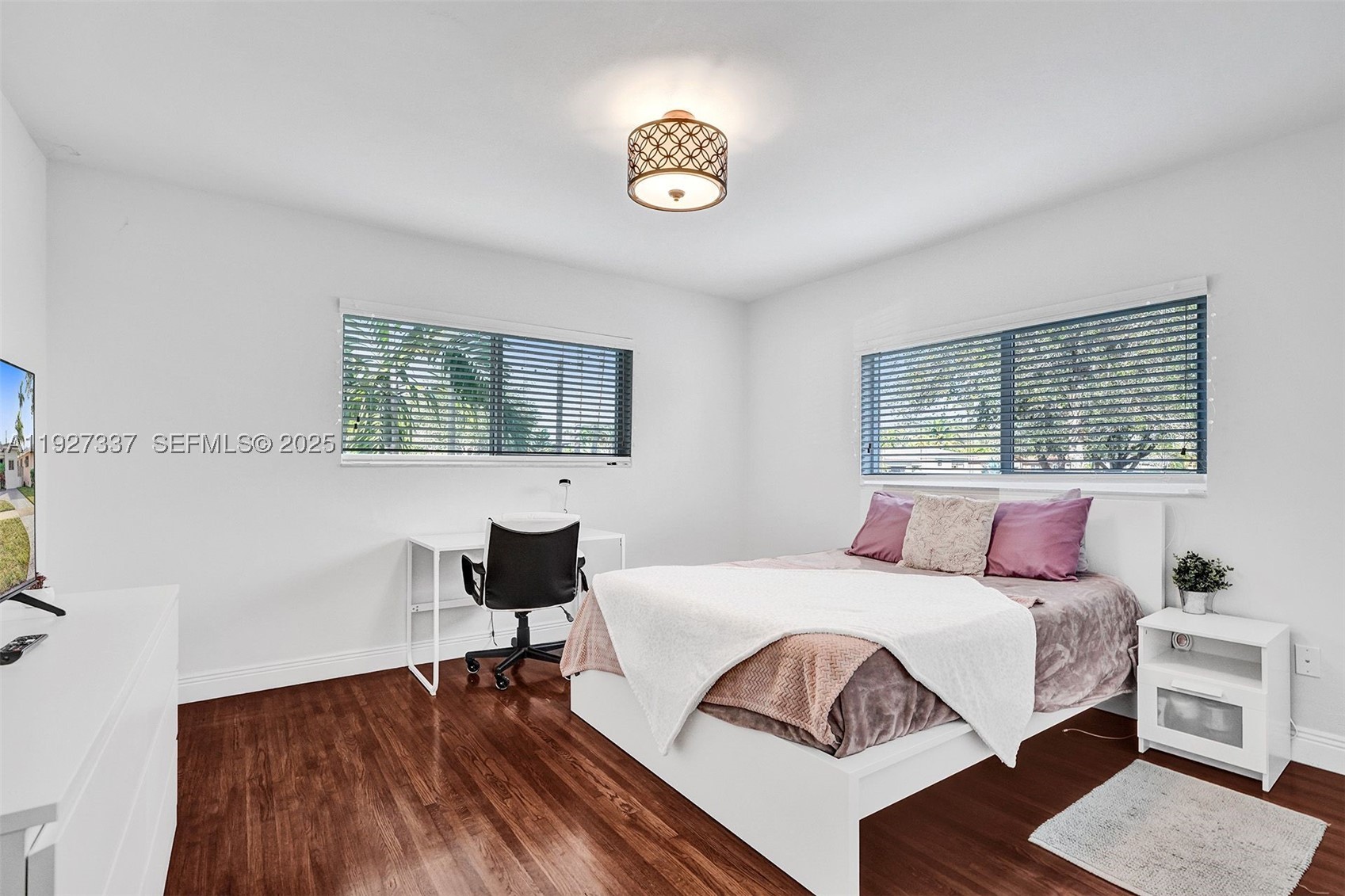 1102 Meadowlark Ave, Miami Springs FL 33166