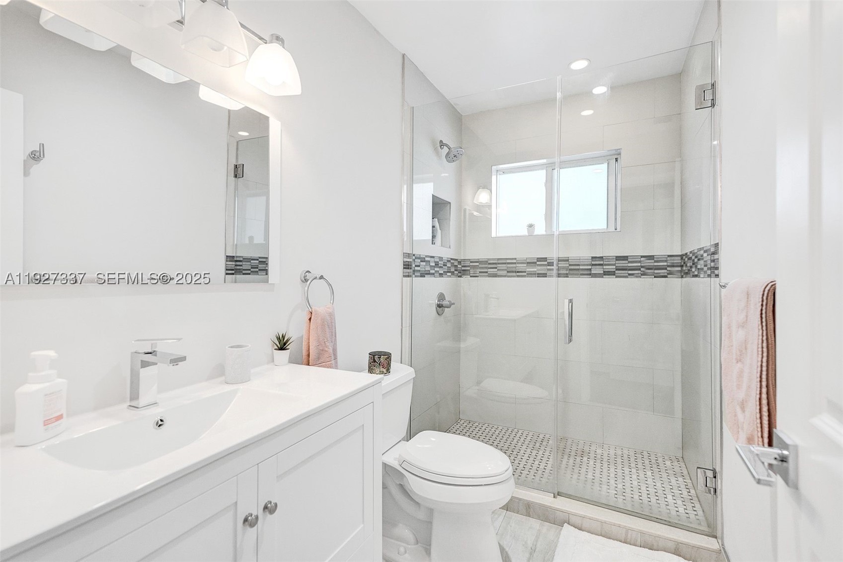 1102 Meadowlark Ave, Miami Springs FL 33166
