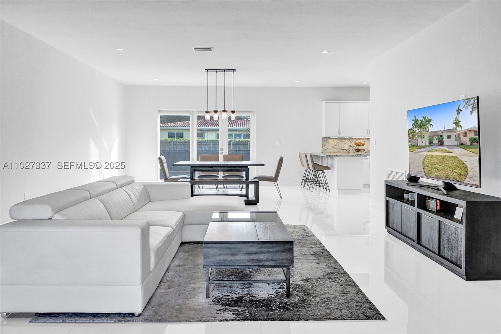 1102 Meadowlark Ave, Miami Springs FL 33166