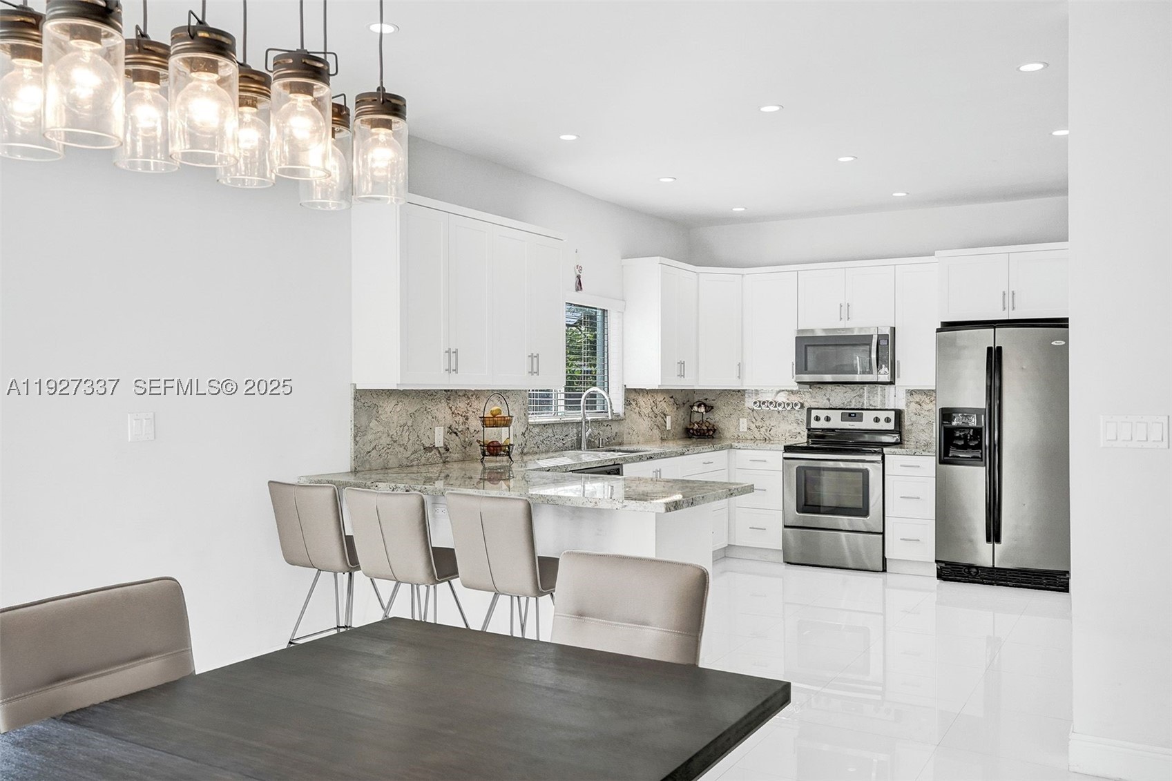 1102 Meadowlark Ave, Miami Springs FL 33166
