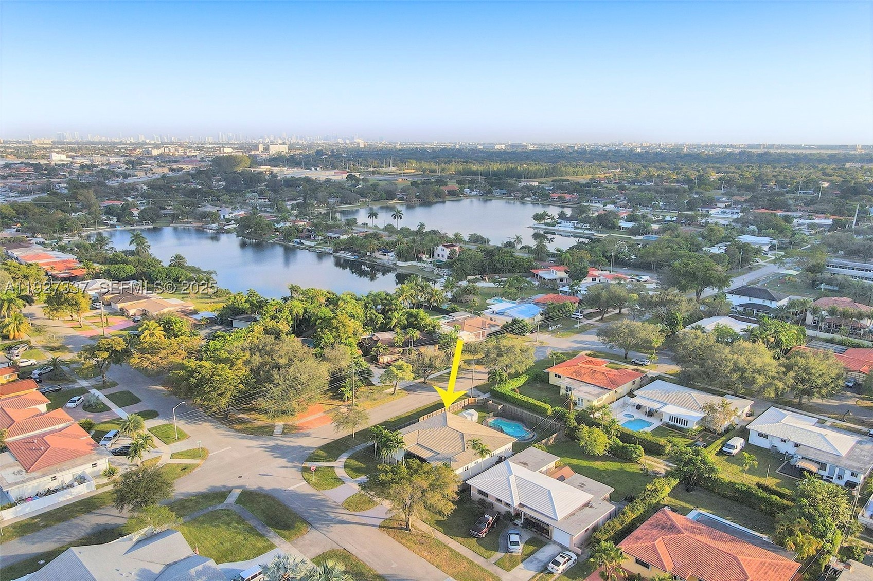 1102 Meadowlark Ave, Miami Springs FL 33166