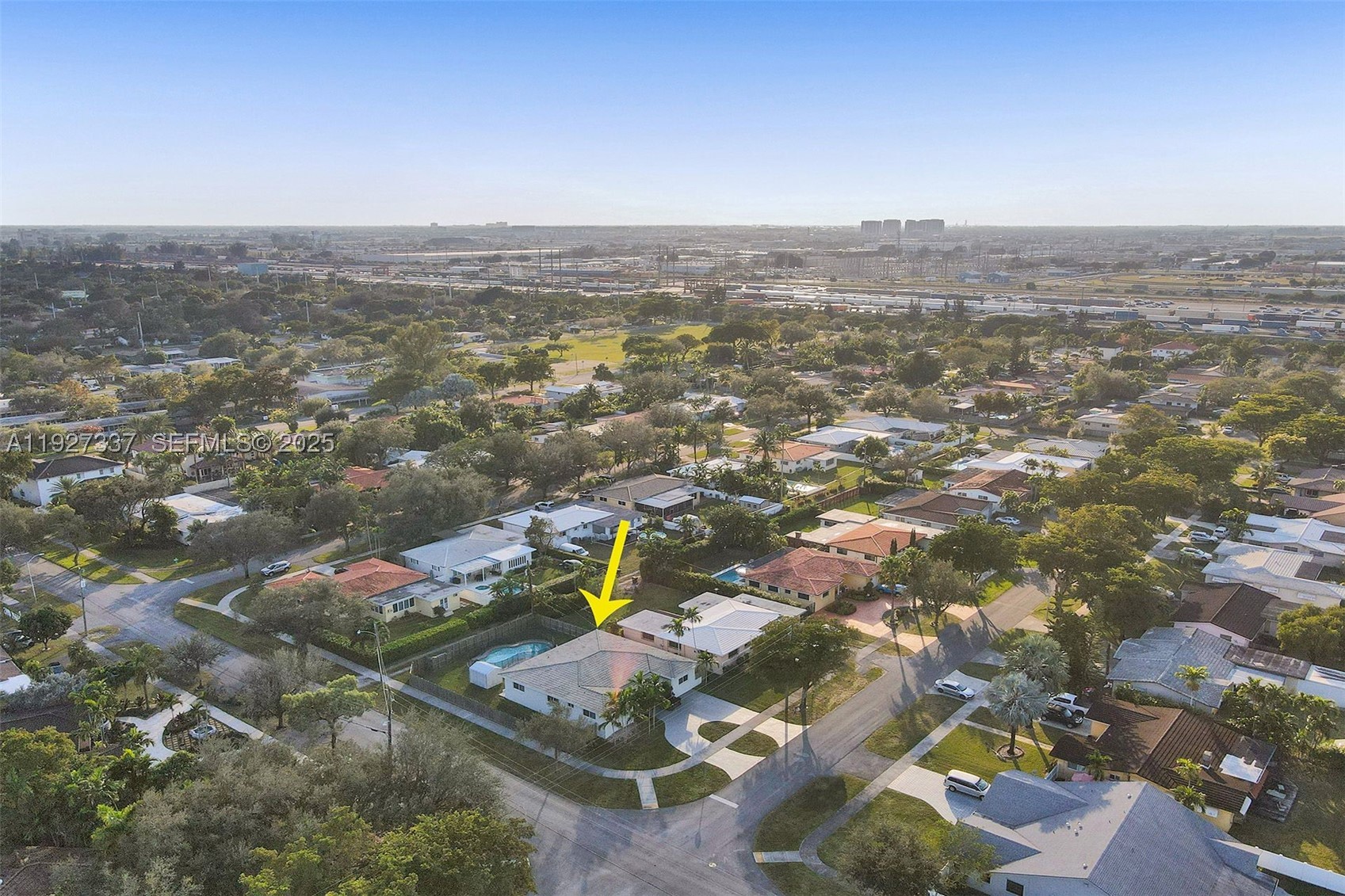 1102 Meadowlark Ave, Miami Springs FL 33166
