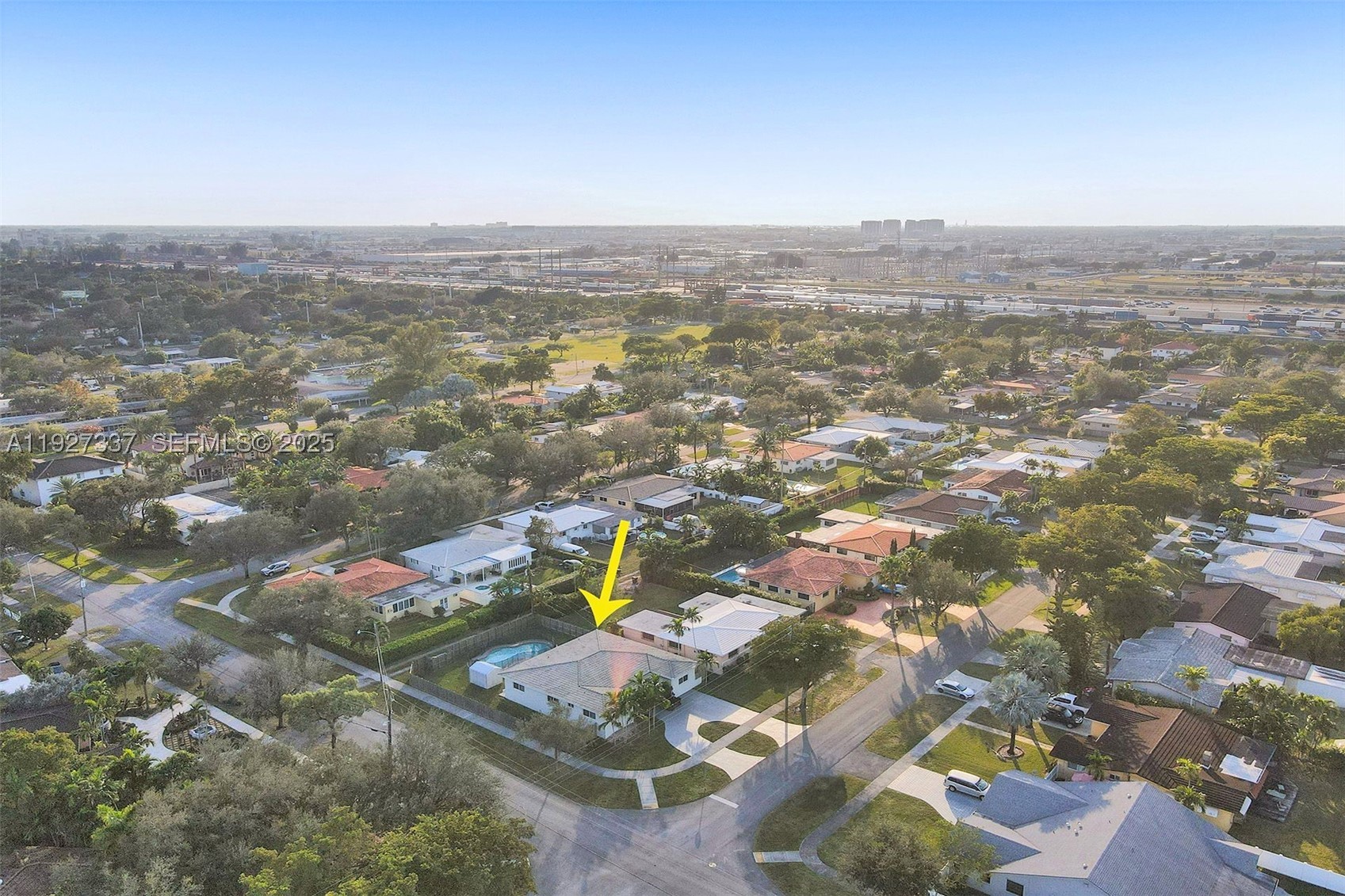 1102 Meadowlark Ave, Miami Springs FL 33166
