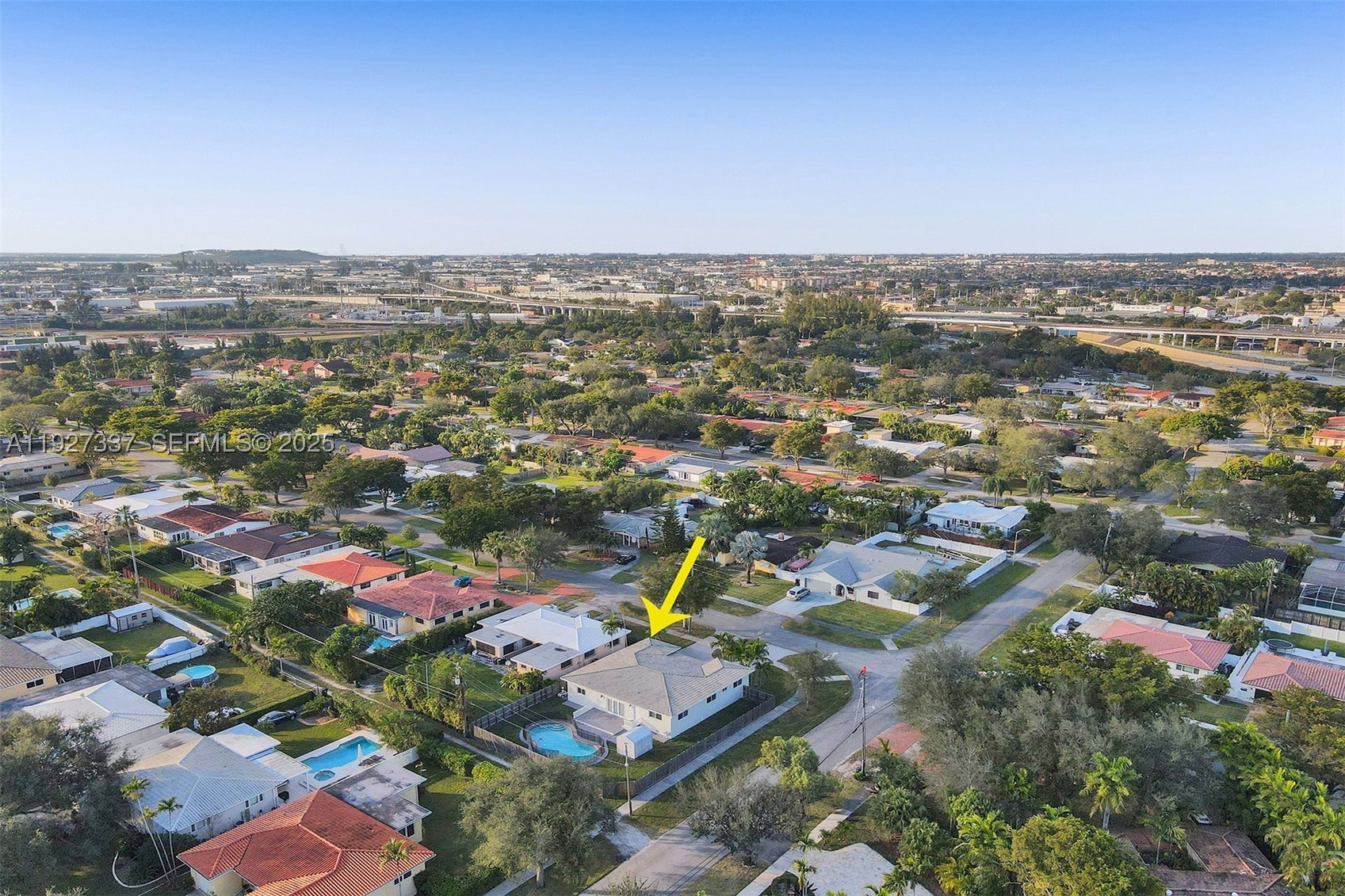 1102 Meadowlark Ave, Miami Springs FL 33166