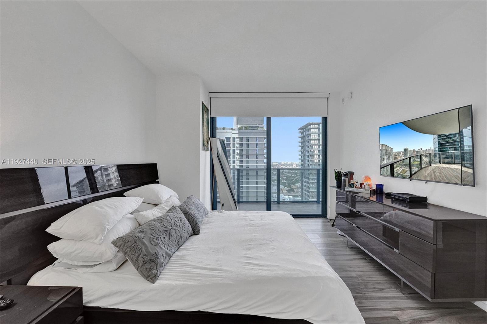 801 S Miami Ave #4209, Miami FL 33130
