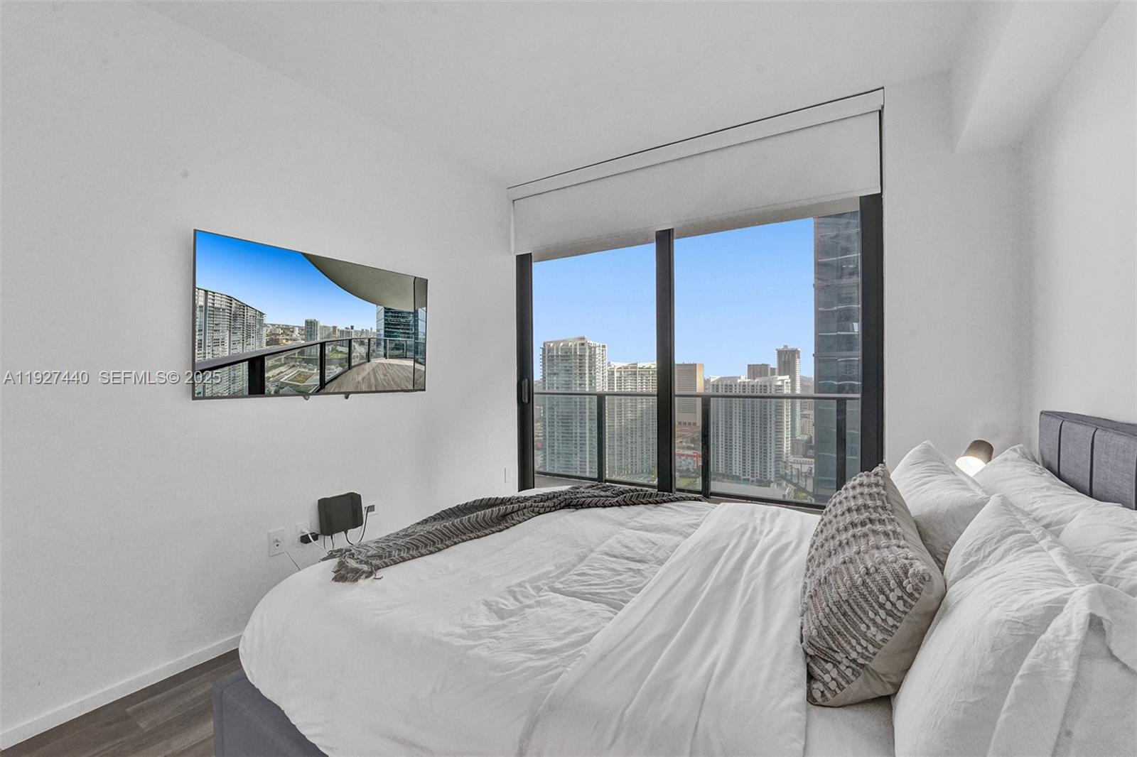 801 S Miami Ave #4209, Miami FL 33130