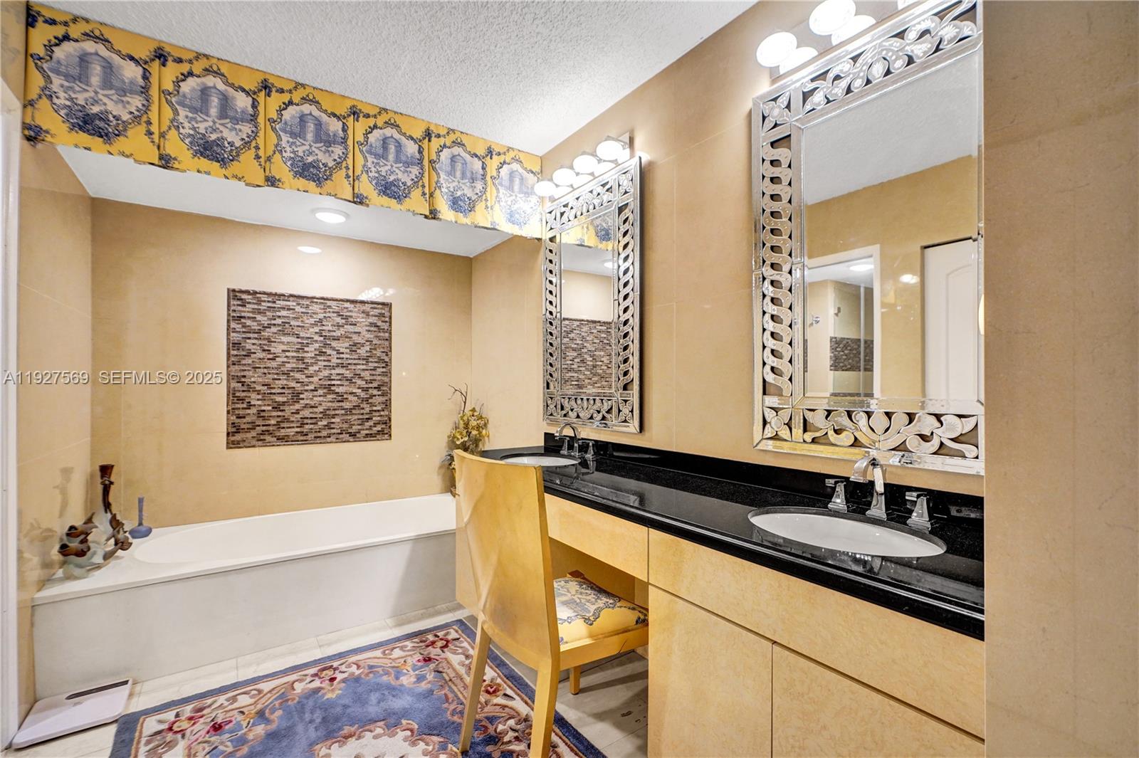3600 Mystic Pointe Dr #311, Aventura FL 33180