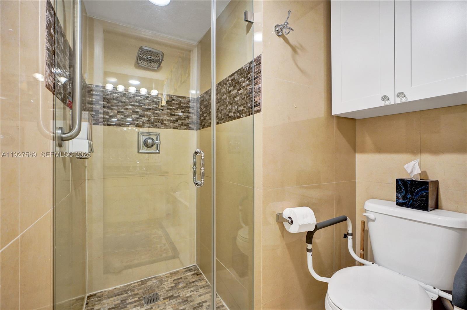 3600 Mystic Pointe Dr #311, Aventura FL 33180