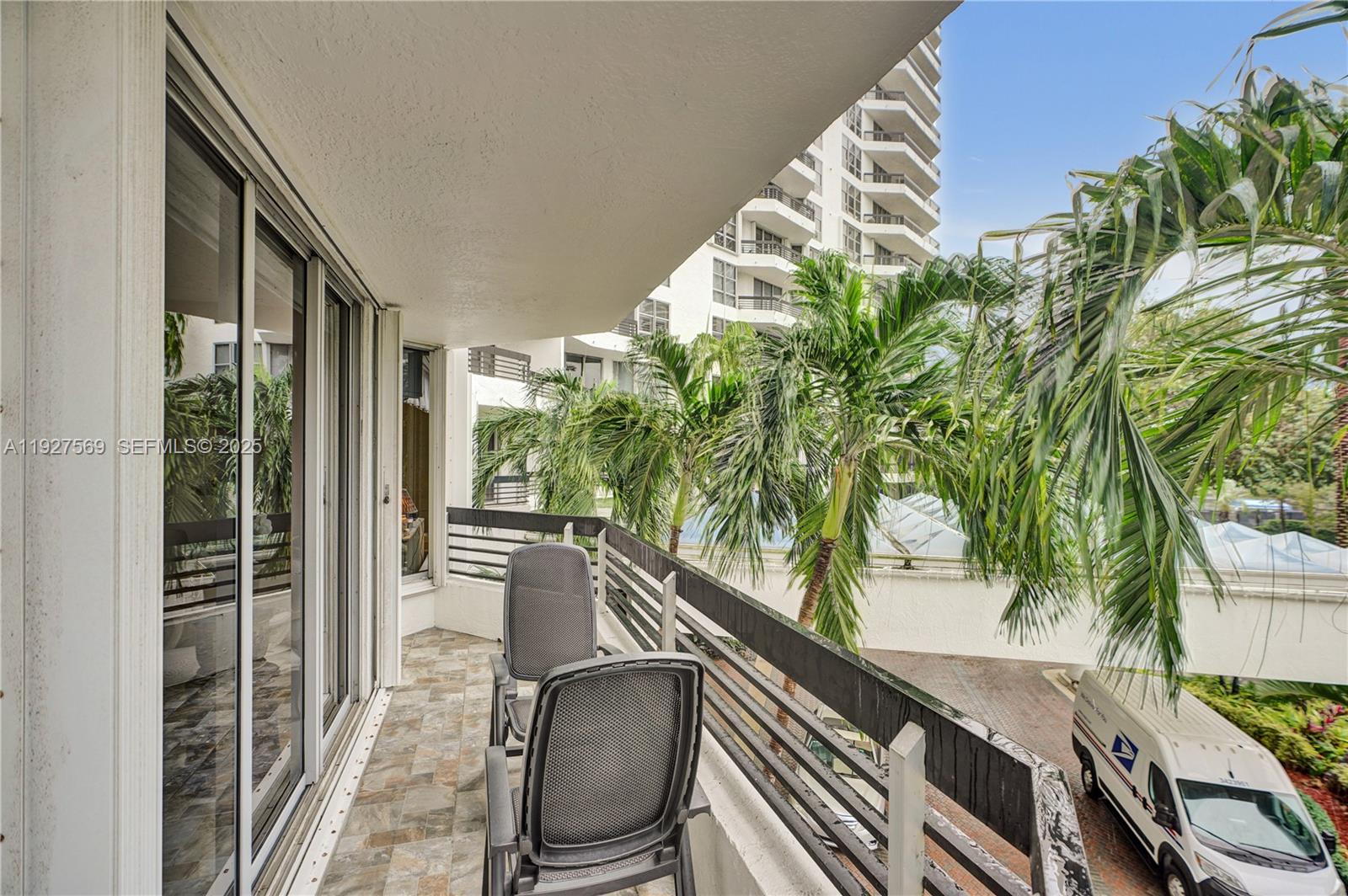 3600 Mystic Pointe Dr #311, Aventura FL 33180