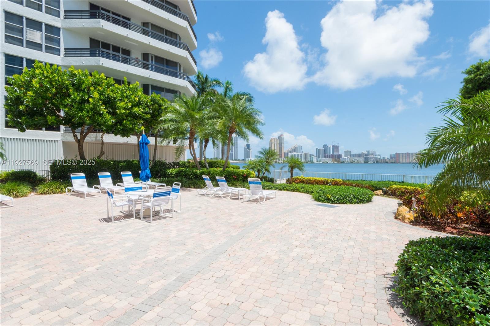 3600 Mystic Pointe Dr #311, Aventura FL 33180