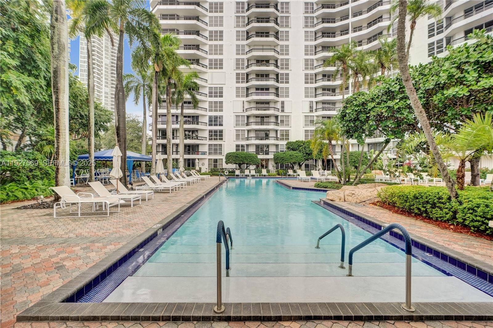 3600 Mystic Pointe Dr #311, Aventura FL 33180