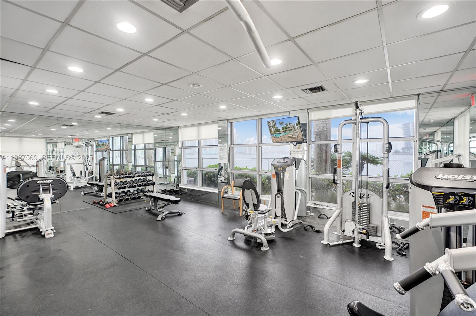 3600 Mystic Pointe Dr #311, Aventura FL 33180