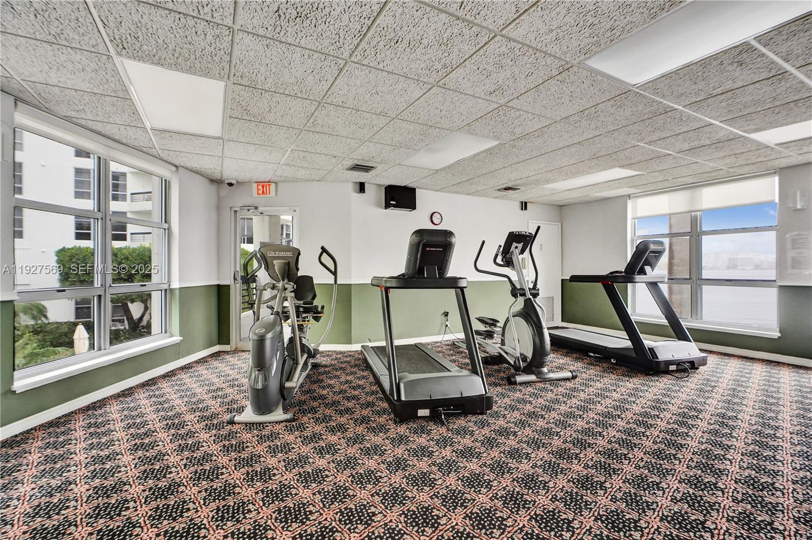 3600 Mystic Pointe Dr #311, Aventura FL 33180